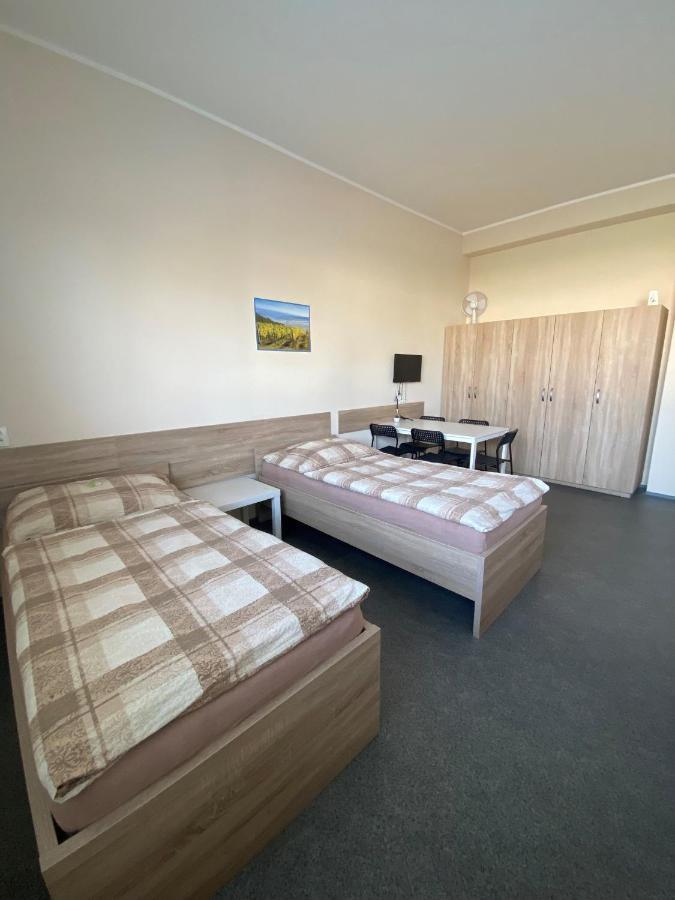 Hostel Hodonin Ngoại thất bức ảnh